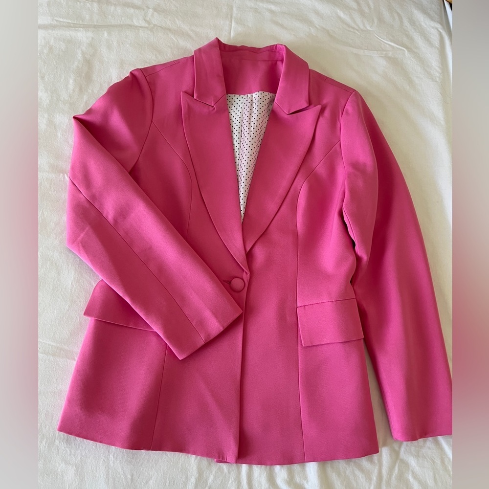 Classic women’s Blazer, Fully lined, front button closures, size Small - Picture 5 of 9